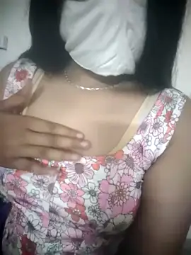 Snapshot of radhika-95 chatting on 04.03.26 radhika-95 online show from 04.03.26