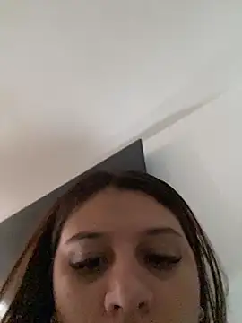 Snapshot of Alison_parkerrr chatting on 04.05.26 Alison parkerrr online show from 04.05.26