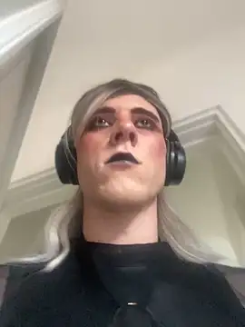 Snapshot of michelle310 chatting on 04.10.26 michelle310 online show from 04.10.26