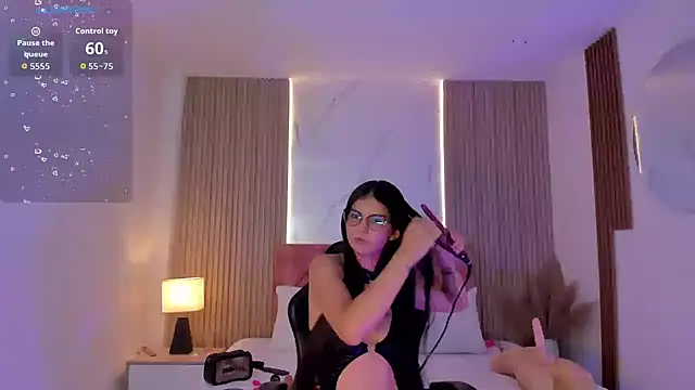 Snapshot of clairemillerx chatting on 06.06.26 clairemillerx online show from 06.06.26