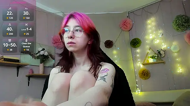 Snapshot of Alice_Nyx chatting on 05.14.26 Alice Nyx online show from 05.14.26