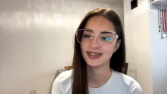 Snapshot of Rita_Sargoni chatting on 04.07.26 Rita Sargoni online show from 04.07.26