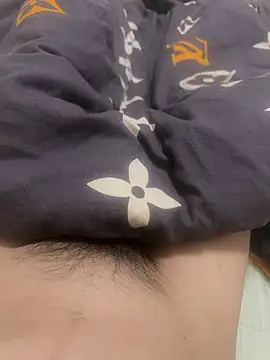 Snapshot of DONGBEIDIYIYINWA chatting on 04.08.26 DONGBEIDIYIYINWA online show from 04.08.26