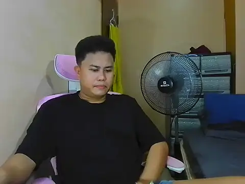 Snapshot of tipsy_butter chatting on 05.14.26 tipsy butter online show from 05.14.26