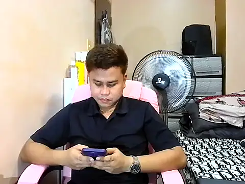 Snapshot of tipsy_butter chatting on 06.15.26 tipsy butter online show from 06.15.26