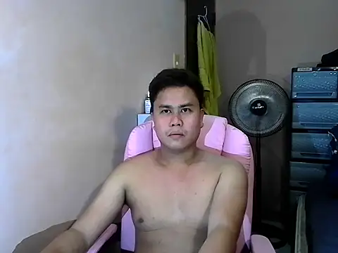 Snapshot of tipsy_butter chatting on 07.16.26 tipsy butter online show from 07.16.26