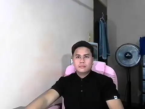 Snapshot of tipsy_butter chatting on 07.23.26 tipsy butter online show from 07.23.26