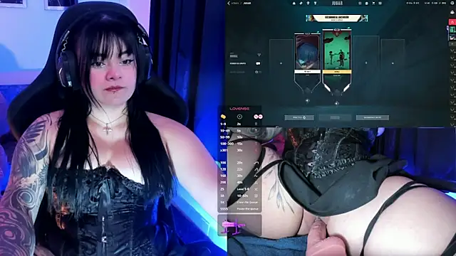 Snapshot of EternaAura_ chatting on 06.10.26 EternaAura online show from 06.10.26