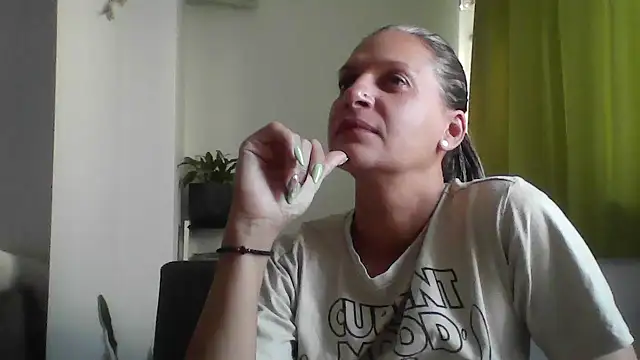 SweetLilTrouble online show from 06.15.26
