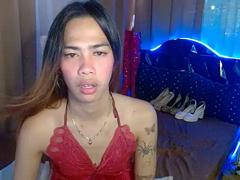 Snapshot of IvoneGodWill chatting on 05.18.26 IvoneGodWill online show from 05.18.26