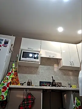 LaliaMia online show from 02.22.25