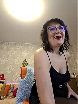 LaliaMia online show from 11.14.25