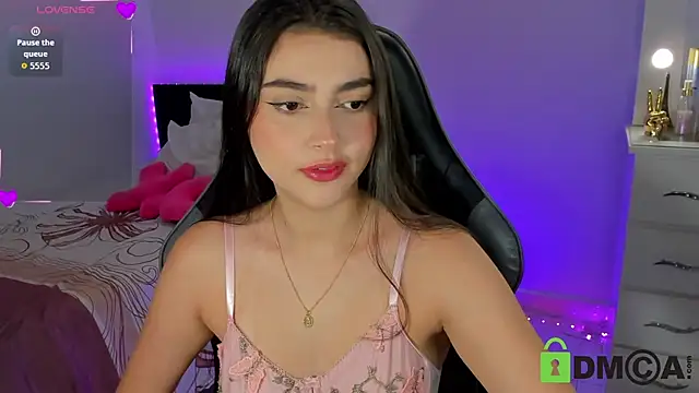 esmeralda le online show from 07.20.26