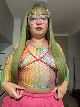 Snapshot of ZoeyDoll_ chatting on 06.19.26 ZoeyDoll online show from 06.19.26
