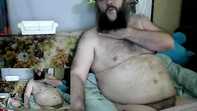 Snapshot of BriTheTopBear chatting on 07.17.26 BriTheTopBear online show from 07.17.26