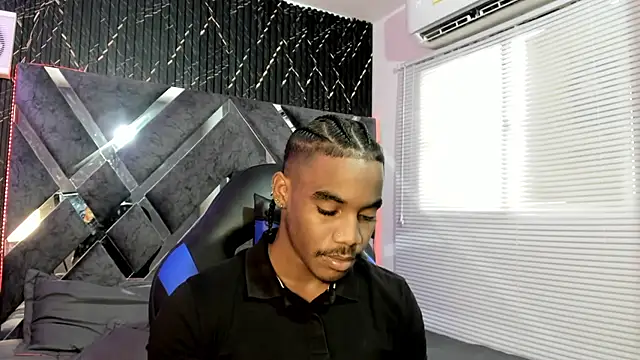 axel silva4 online show from 06.18.26