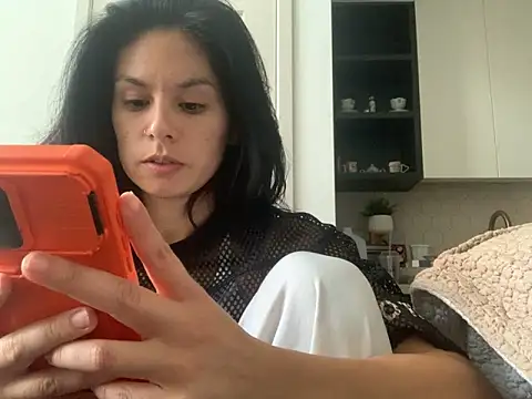 Snapshot of VixenBlade chatting on 05.15.26 VixenBlade online show from 05.15.26