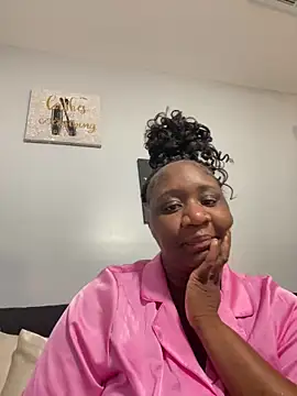 amberchill26 online show from 04.21.26