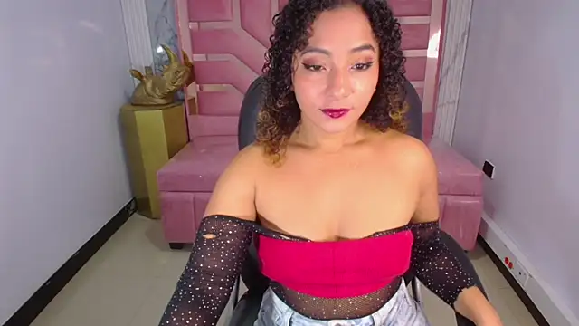 Snapshot of Brittany_ch chatting on 04.13.26 Brittany ch online show from 04.13.26