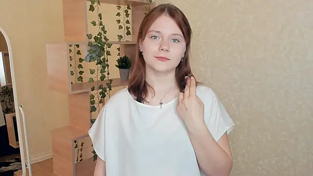 Snapshot of DedeHerms chatting on 04.09.26 DedeHerms online show from 04.09.26