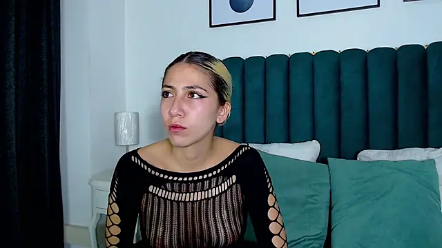 aribunnie fg online show from 04.18.26