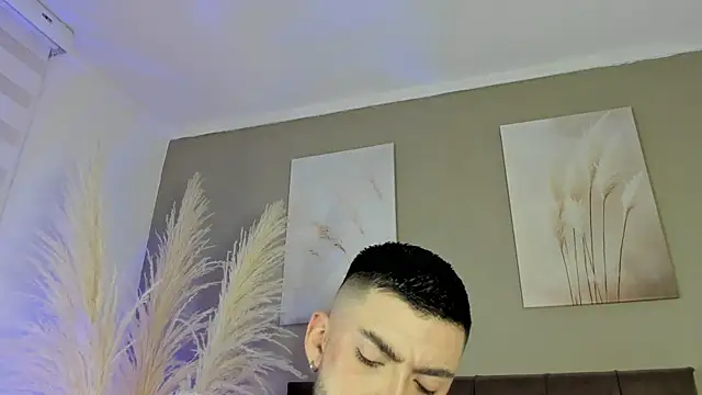 Snapshot of Alexander_Diazz chatting on 06.01.26 Alexander Diazz online show from 06.01.26