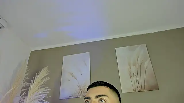 Snapshot of Alexander_Diazz chatting on 06.02.26 Alexander Diazz online show from 06.02.26