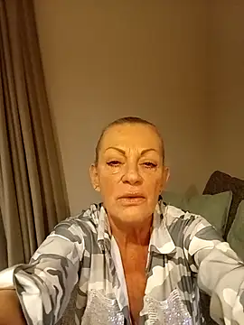 LadyBrigitte online show from 04.12.26