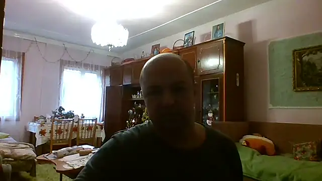 Luceriusbigass online show from 12.21.25