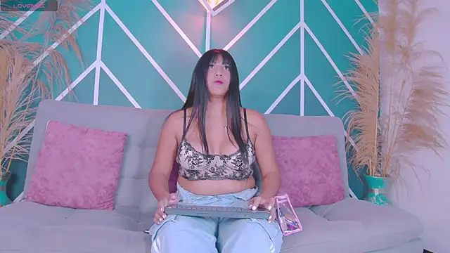 Grace Walkerr online show from 04.08.26