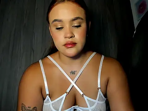Snapshot of Sabrina_Darkness chatting on 04.20.26 Sabrina Darkness online show from 04.20.26
