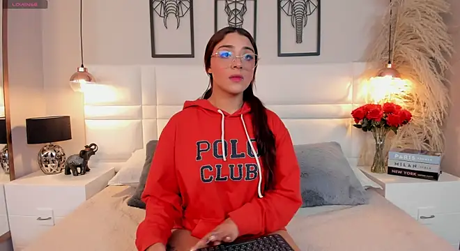 Victoria  lee online show from 06.04.26