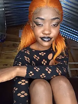 Snapshot of Your_Goddess_Freya chatting on 07.25.26 Your Goddess Freya online show from 07.25.26