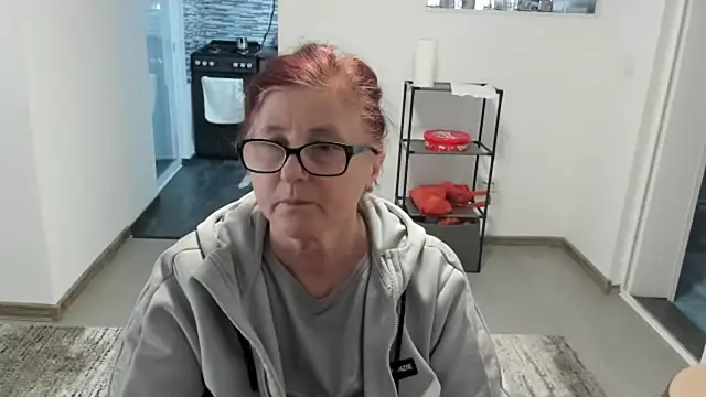 Snapshot of CatherineRowe chatting on 01.17.25 CatherineRowe online show from 01.17.25