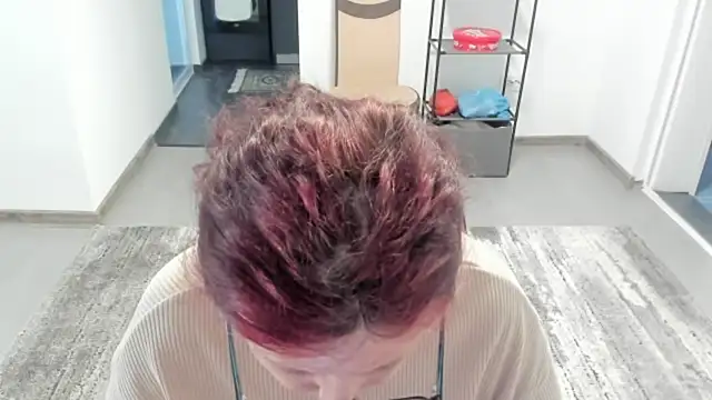 Snapshot of CatherineRowe chatting on 01.19.25 CatherineRowe online show from 01.19.25