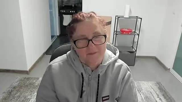 Snapshot of CatherineRowe chatting on 01.20.25 CatherineRowe online show from 01.20.25