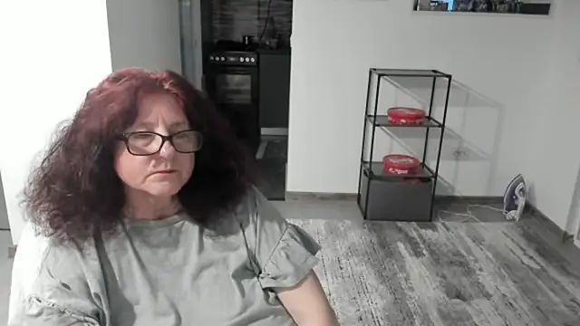 Snapshot of CatherineRowe chatting on 01.30.25 CatherineRowe online show from 01.30.25