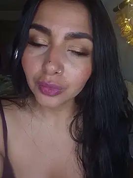 Snapshot of Antonella-corruso chatting on 05.01.26 Antonella-corruso online show from 05.01.26