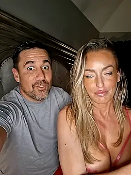 Farrah Fantasy online show from 04.14.26