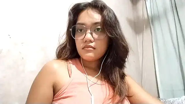 OliviaCarchi online show from 04.17.26