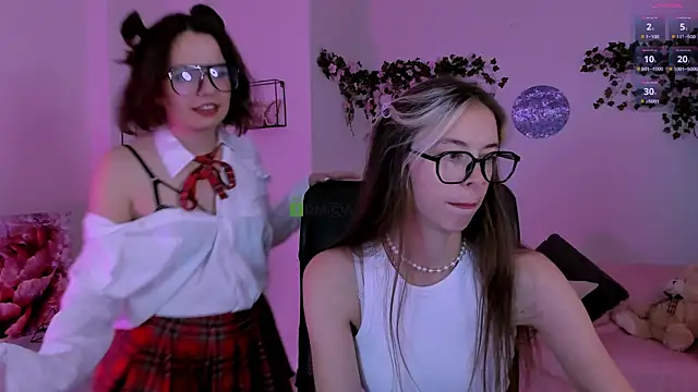 mia mooon  online show from 07.22.26