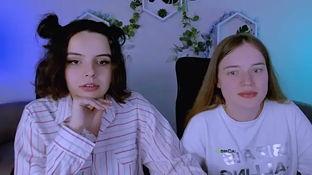 mia mooon  online show from 07.28.26