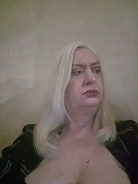 Snapshot of Julia20X chatting on 05.30.26 Julia20X online show from 05.30.26