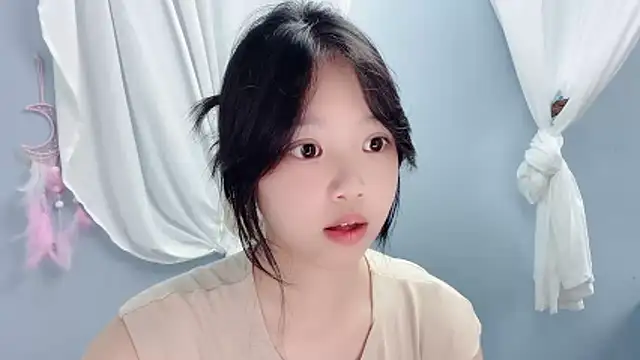 Snapshot of Xiaoqing00 chatting on 06.25.26 Xiaoqing00 online show from 06.25.26