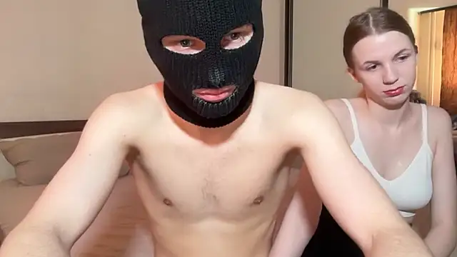 HotBabyCouple  online show from 04.17.26