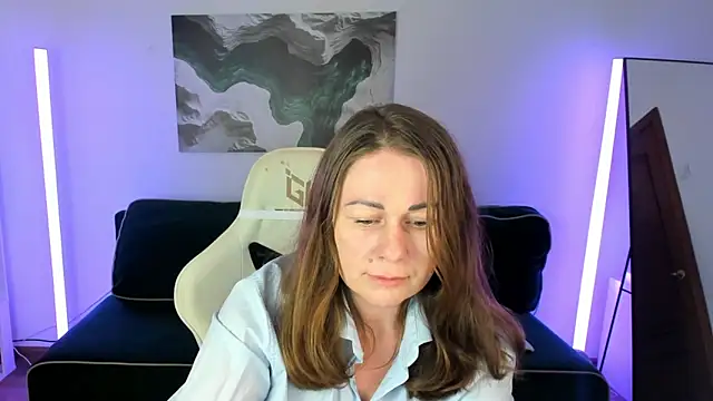 NinnaBrewer online show from 04.21.26