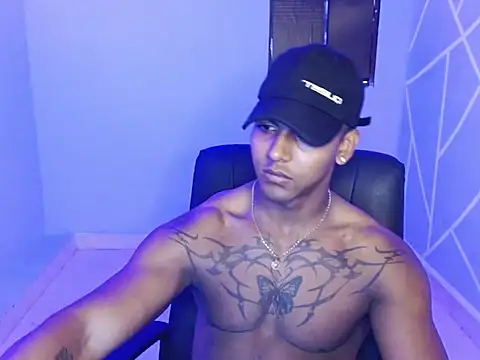 Snapshot of zoriel_derox chatting on 04.09.26 zoriel derox online show from 04.09.26