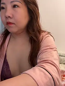 Snapshot of yhan1314 chatting on 04.11.26 yhan1314 online show from 04.11.26