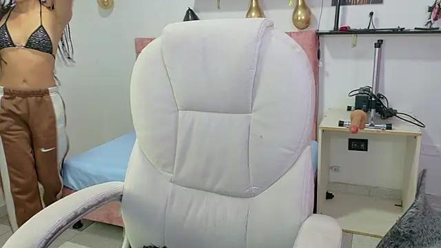 Snapshot of VelinaHoney chatting on 07.17.26 VelinaHoney online show from 07.17.26