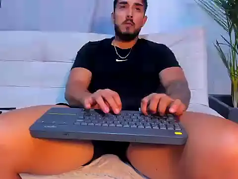 alangreek1 online show from 07.07.26